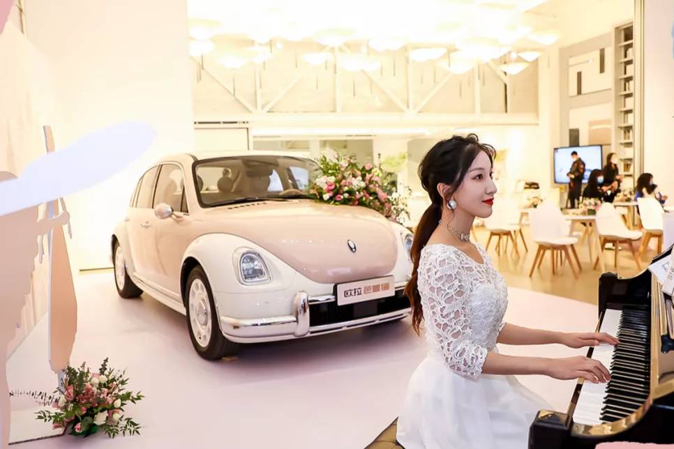 「精致女生」是如何發(fā)朋友圈的？