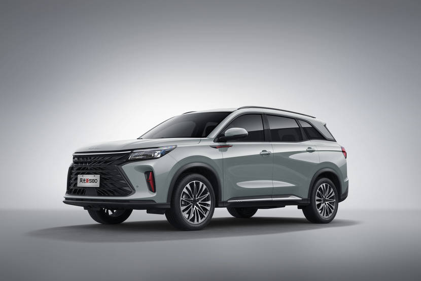 6座中型suv 风光新580将11月5日上市 搭载华为hicar