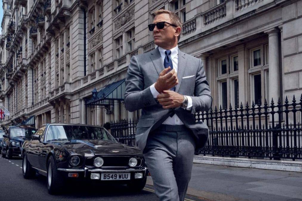 豪車配英雄，《007：無暇赴死》中007又在開什么車？