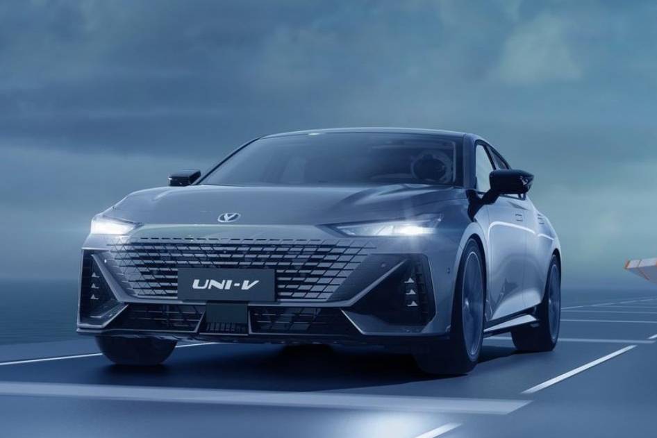 廣州車展前瞻 UNI系列推轎車長安UNI-V