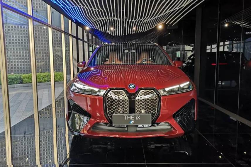 創(chuàng)新BMW iX領(lǐng)銜，寶馬將鋪開一張新的“電網(wǎng)”