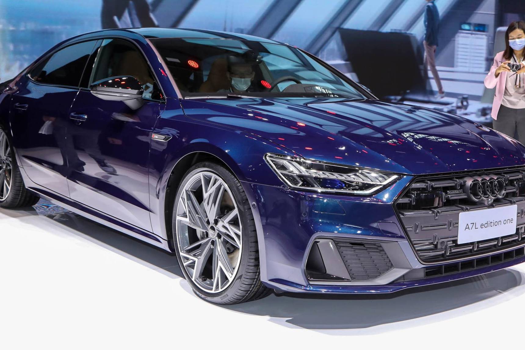 價格更親民 2.0T版奧迪A7L將于明年1月預售 情人節交車