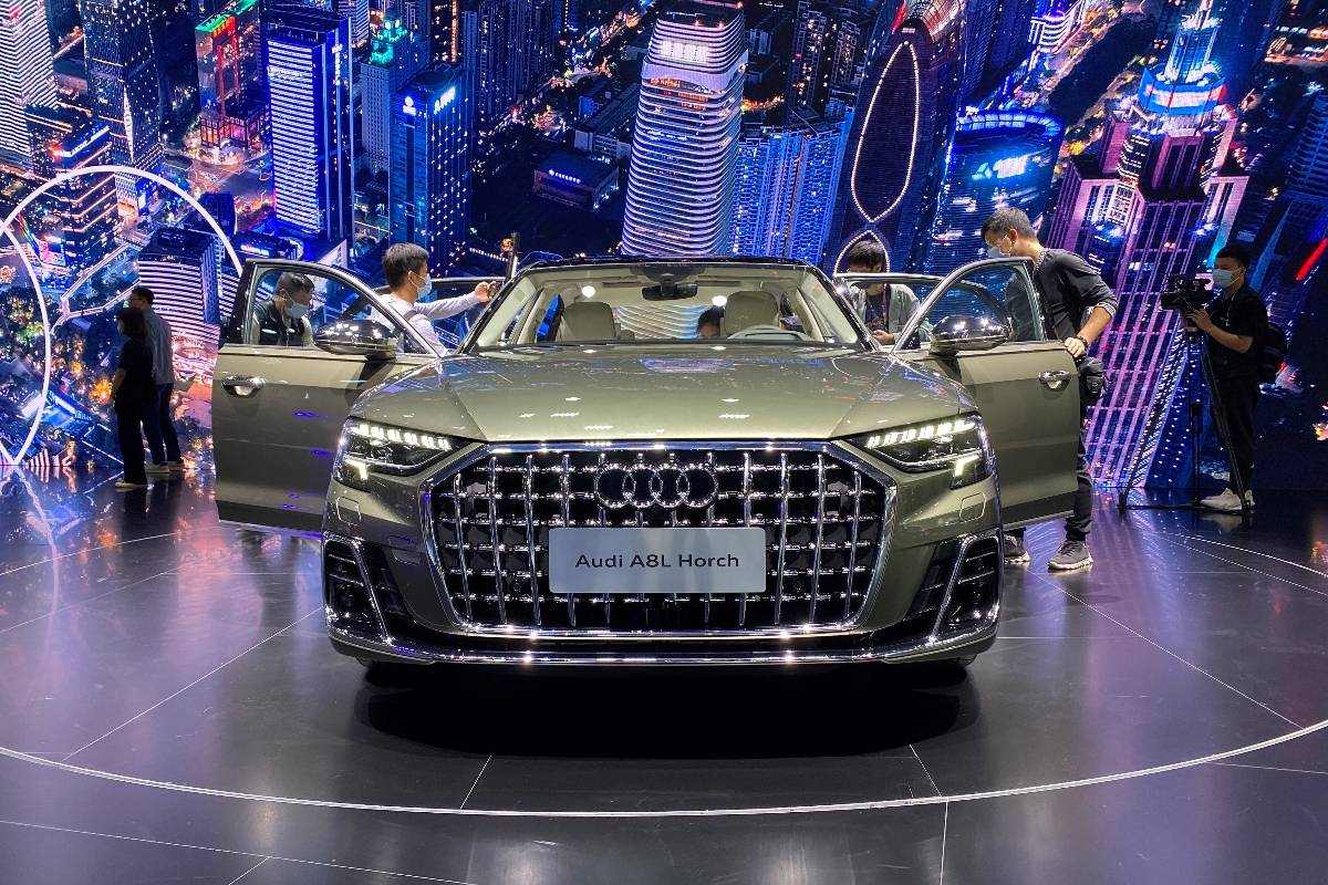 廣州車展解讀奧迪A8 HORCH創(chuàng)始人版！后排空間堪稱無敵？