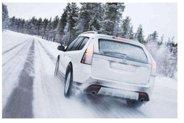 下雪天開什么車、怎樣開車最安全?