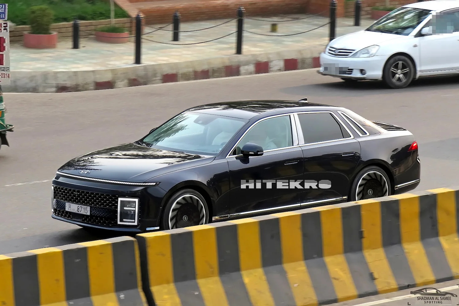 全新現(xiàn)代雅尊實(shí)車曝光，采用了復(fù)古的設(shè)計，氣場很強(qiáng)