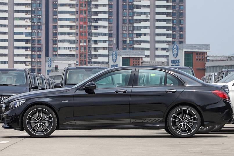 AMG C 43月養(yǎng)車3637元貴在哪？加油/保險不便宜