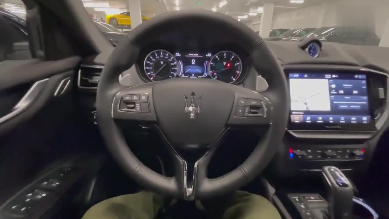 瑪莎拉蒂Ghibli SQ4內(nèi)飾賞析（2）