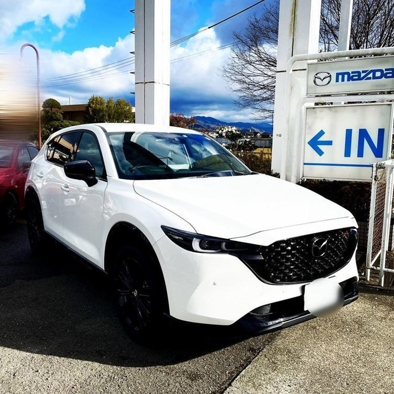 新款馬自達(dá)CX-5海外版實車曝光，采用了新大燈，外觀更運動