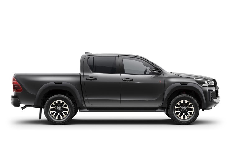 外观与悬架优化升级 丰田hilux gr sport官图发布