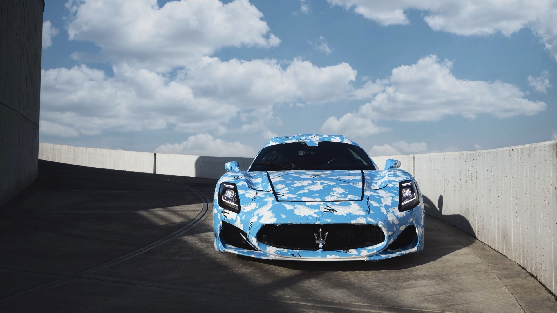 無界先行 率領(lǐng)風潮 瑪莎拉蒂MC20敞篷版原型車