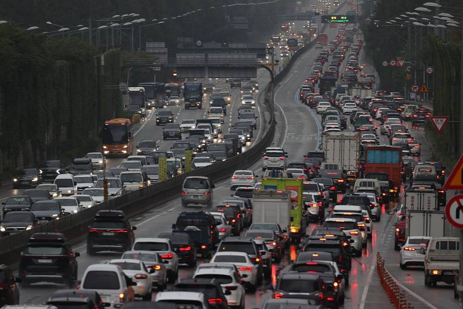 上下班通勤 ，是買油車好還是電車好？