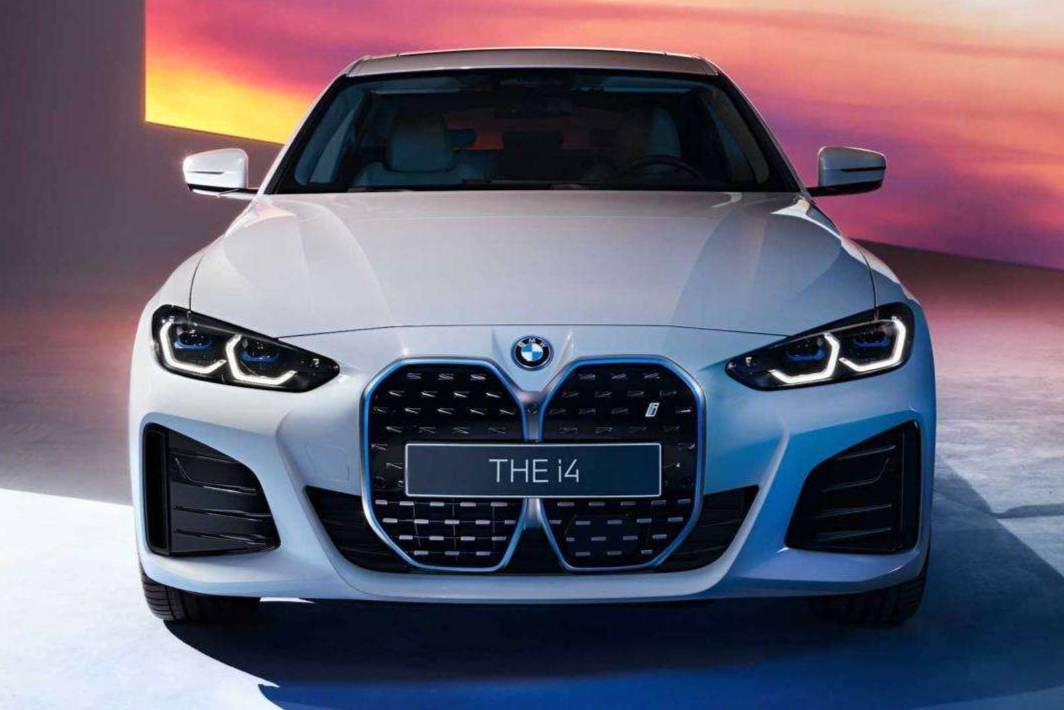 起售價44.99萬,寶馬新車上市,買它還是等奔馳EQE?