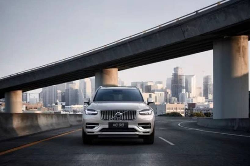 新款沃爾沃XC90 T8上市 四驅(qū)+后軸電機 破百5.5秒