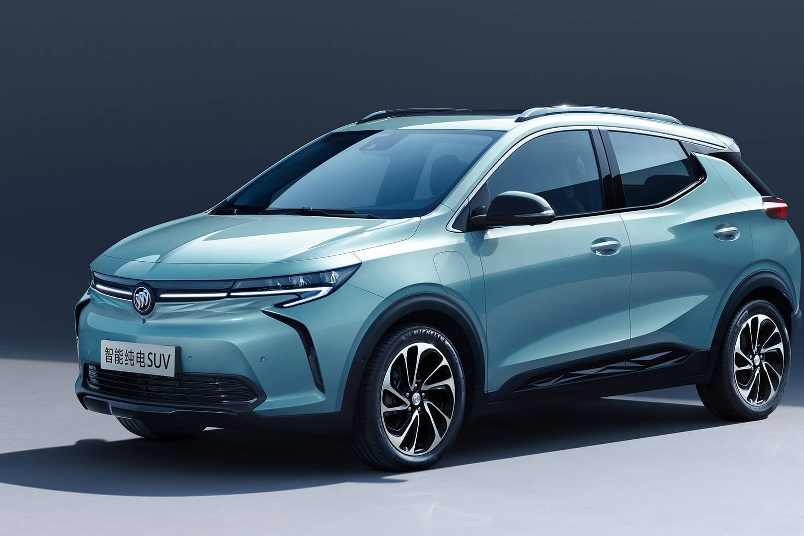 纯电小型SUV，2022款别克微蓝7上市，17.98万起售