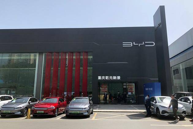 探店比亚迪王朝网4S店：店面、服务升级，低调透露品牌向上