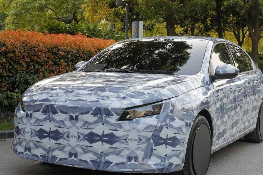 東風標致全新三廂轎車輕偽諜照曝光 造型個性動感