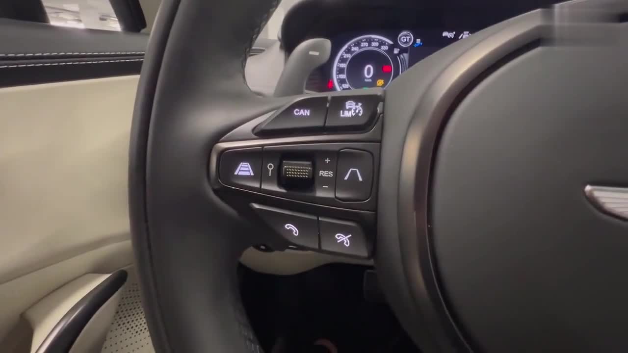 超奢運動SUV——阿斯頓馬丁DBX靜態(tài)賞析（4）