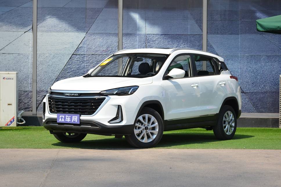 想买一辆性价比高的车?看车主如何评价BEIJING-X3