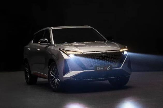 汽車機器人時代來了,歐尚Z6開啟盲訂,連車模都能車外語音