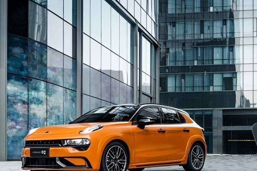 02 hatchback，陪我走在陽光路上