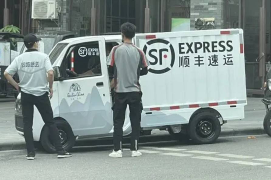 五菱造了“快递专车”，其他国家快递小哥开什么车？（多图）