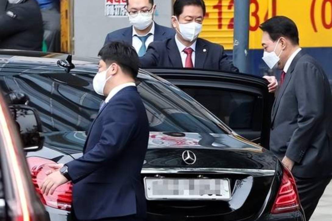 【韩系动向657】尹锡悦就任韩国总统，乘坐的防弹专车是奔驰？