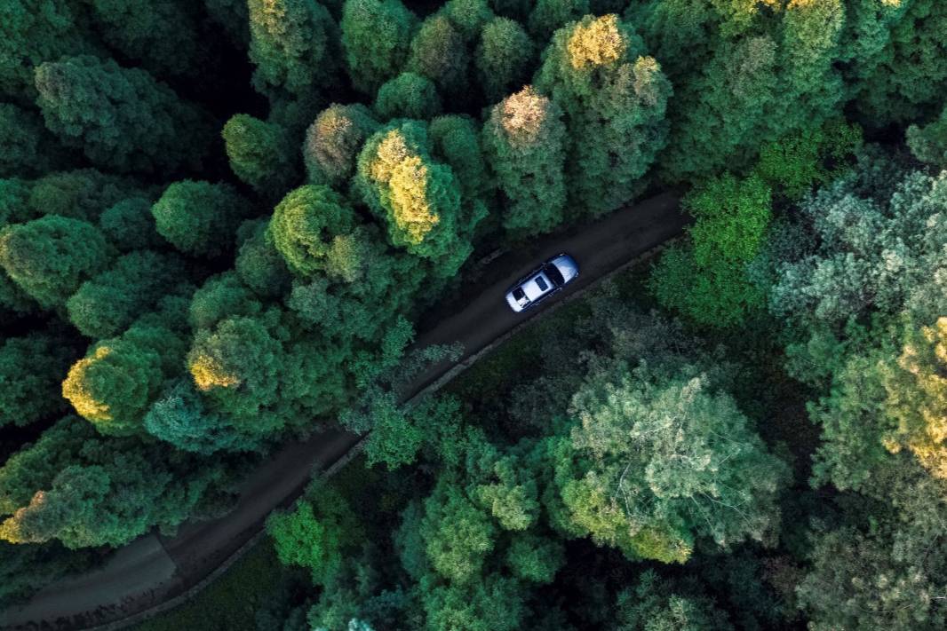 全生命周期发力！吉利汽车发布2021年减碳排放目标报告