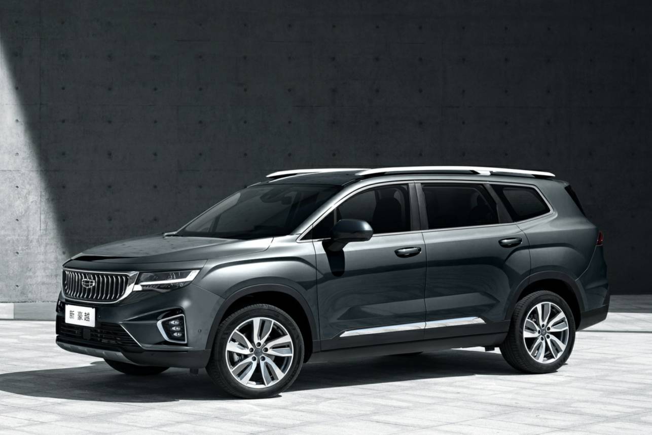 10萬出頭買吉利7座SUV，1.8T自動擋，月均不足4000