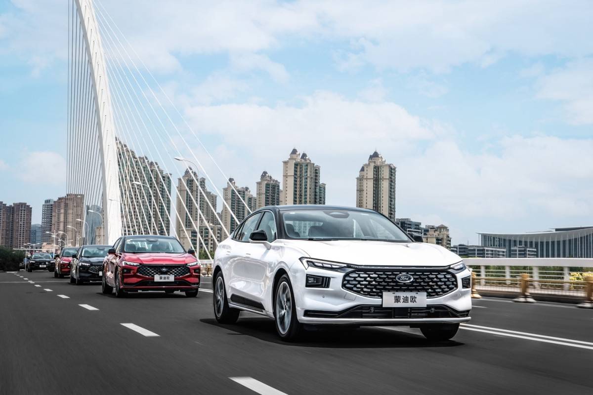 搭載到六款量產(chǎn)車(chē)上,福特“車(chē)路協(xié)同”技術(shù)含金量幾何?