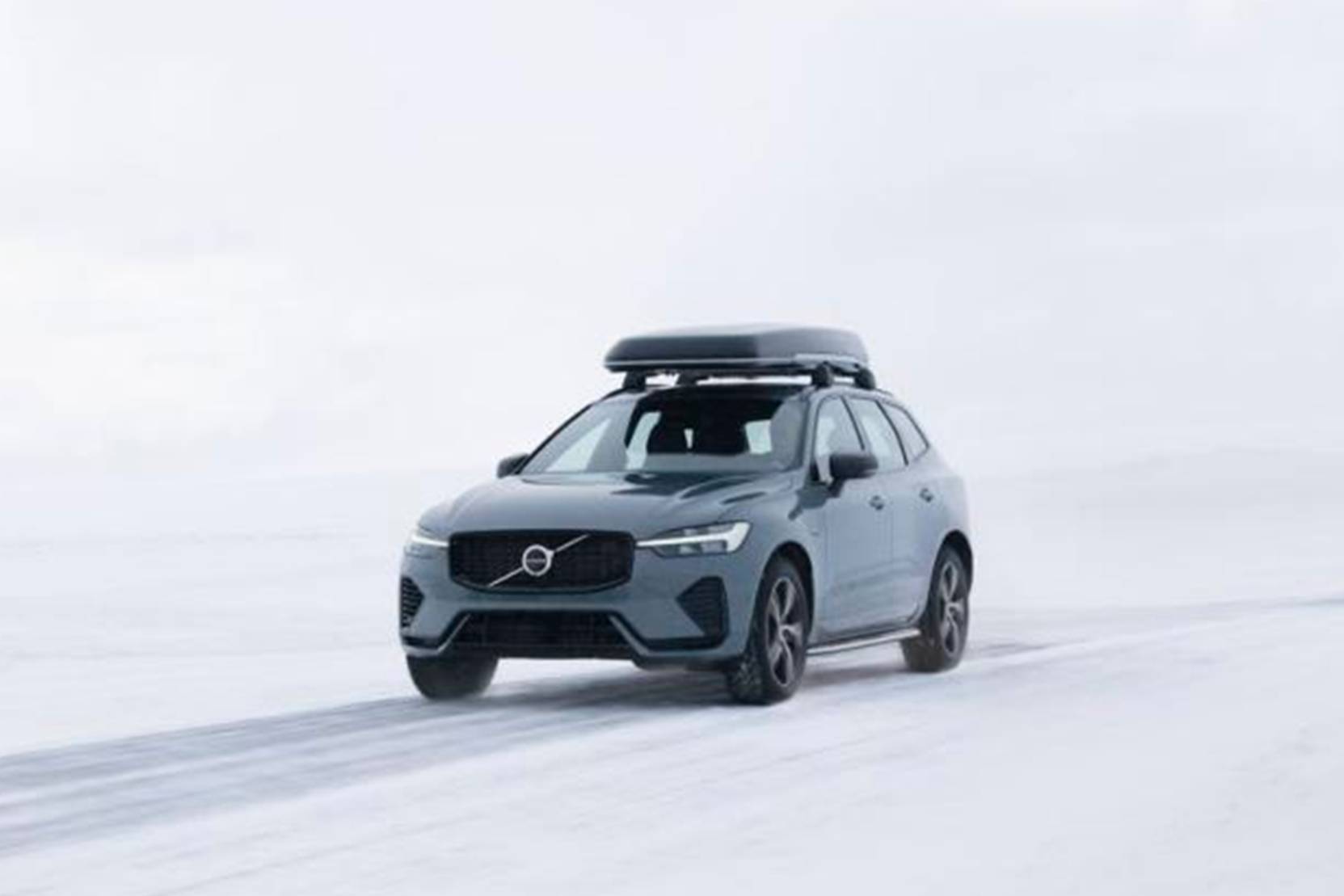 沃爾沃XC60 T8：純電續(xù)航64公里，養(yǎng)車每月要花2千多？