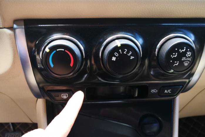 夏季汽车开空调是外循环还是内循环？