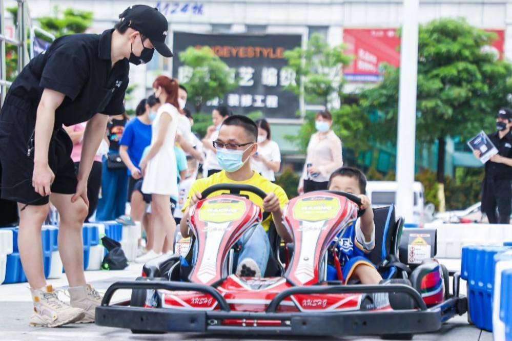 專注車更在乎你,美孚1號車養(yǎng)護(hù)憑專業(yè)贏口碑