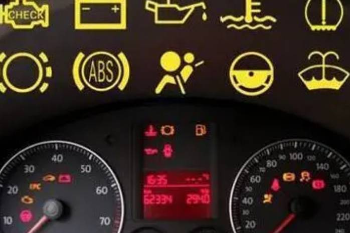 汽车仪故障灯都是什么意思？，记住这10个故障灯！