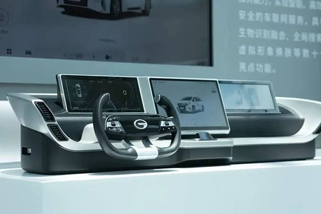 【汽车人】苗圩：车载操作系统须有“中国主流方案”