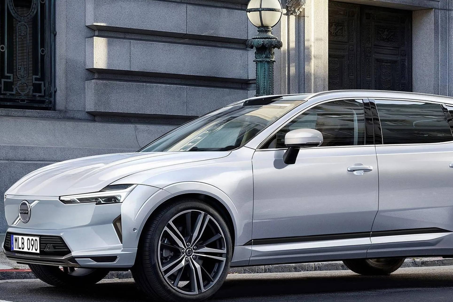 沃爾沃XC90電動(dòng)版渲染圖曝光？?jī)?nèi)飾極簡(jiǎn)到極點(diǎn)