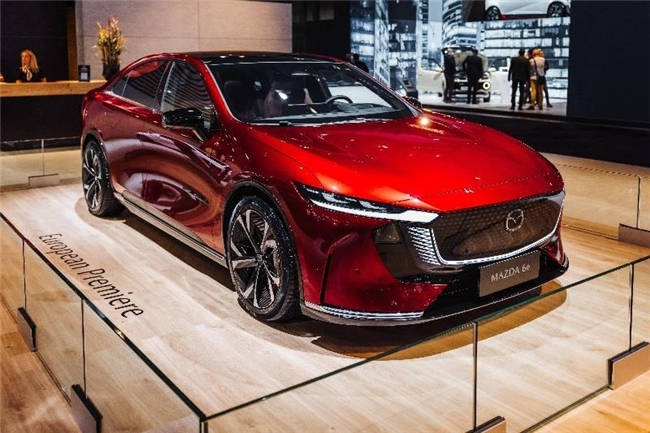 MAZDA6e亮相布鲁塞尔，彰显全球品质与卓越创新