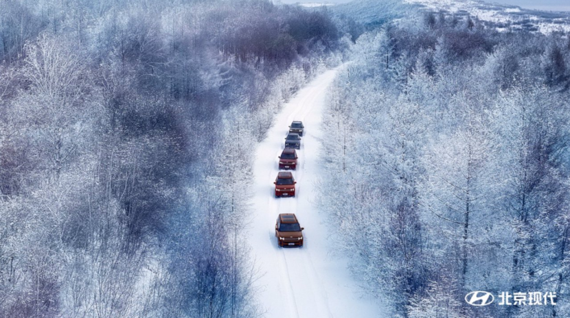 从冰雪路面到智能驾驶，第五代胜达如何突破四驱燃油车极限？