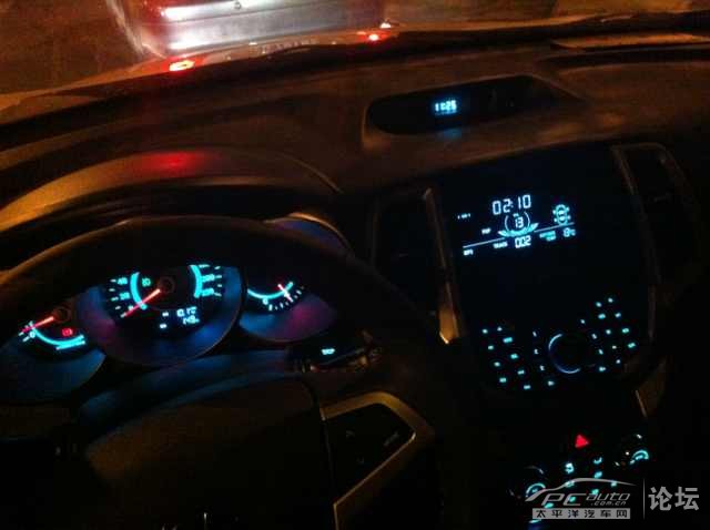 第一次晚上拍车内气氛灯