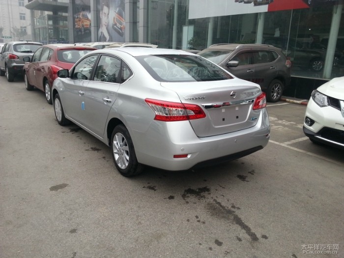 2014款1.6xv cvt尊享版月光银黑内(订车 验车)作业  申精