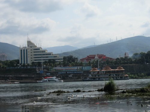 景洪市旅游人口_西双版纳州各市县 景洪市人口面积和经济排第一,勐腊县经济