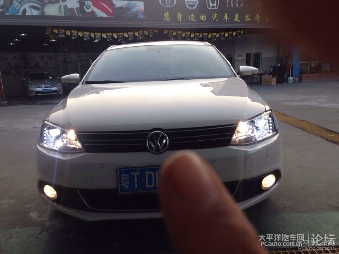 2013款速腾 1.4TSI 蓝驱版改装 论坛车友内饰 轮毂等改装作业高清图片