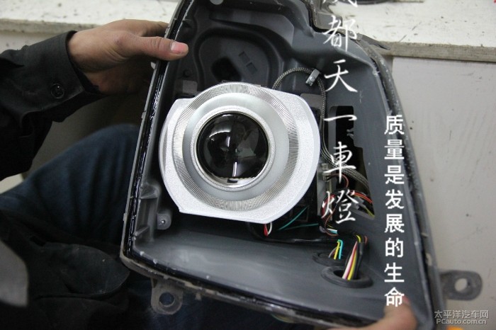 成都凯迪拉克sls赛威车灯改装升级海拉5双光透镜xv氙气灯|成高清图片
