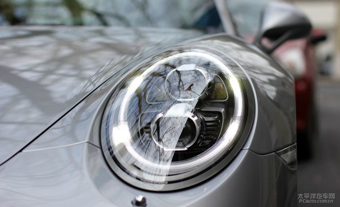 自吸绝唱 银色魅影 gt银保时捷911gt3提车作业高清图片