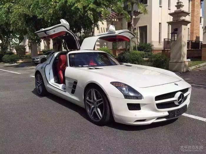 奔驰海鸥 sls 63-amg最顶级跑车,基本全新车一台.白色红内 全高清图片