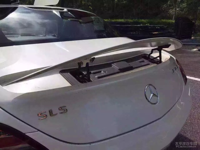 奔驰海鸥 sls 63-amg最顶级跑车,基本全新车一台.白色红内 全高清图片