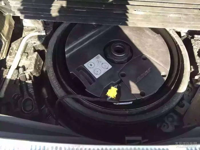 萨瓦纳-二十多可以买哪些豪车？可以买奔驰S550、奥迪Q7、宝马X6、路虎揽胜、卡宴…