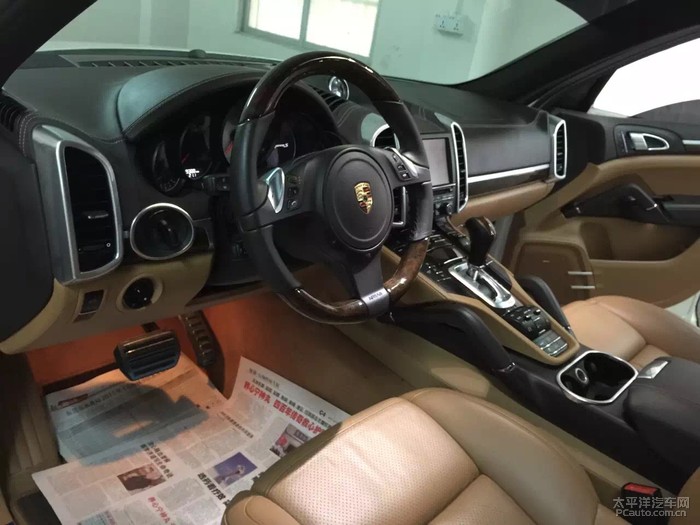 萨瓦纳-二十多可以买哪些豪车？可以买奔驰S550、奥迪Q7、宝马X6、路虎揽胜、卡宴…