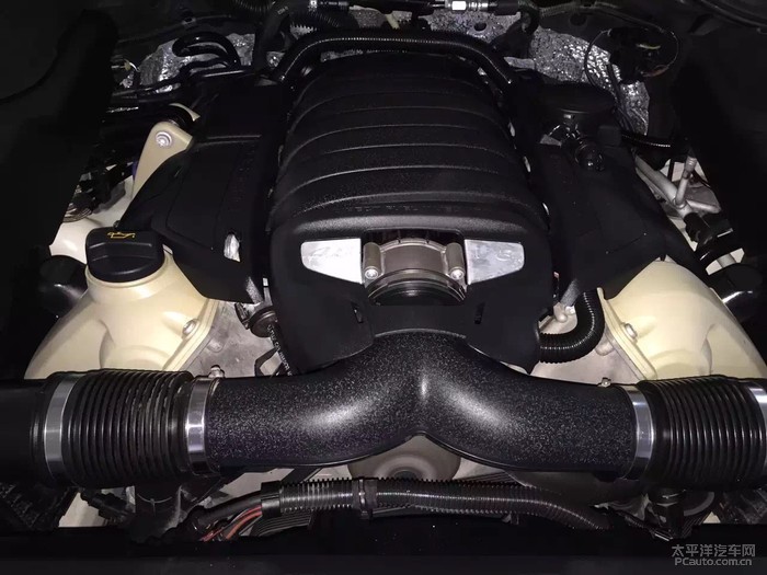 萨瓦纳-二十多可以买哪些豪车？可以买奔驰S550、奥迪Q7、宝马X6、路虎揽胜、卡宴…