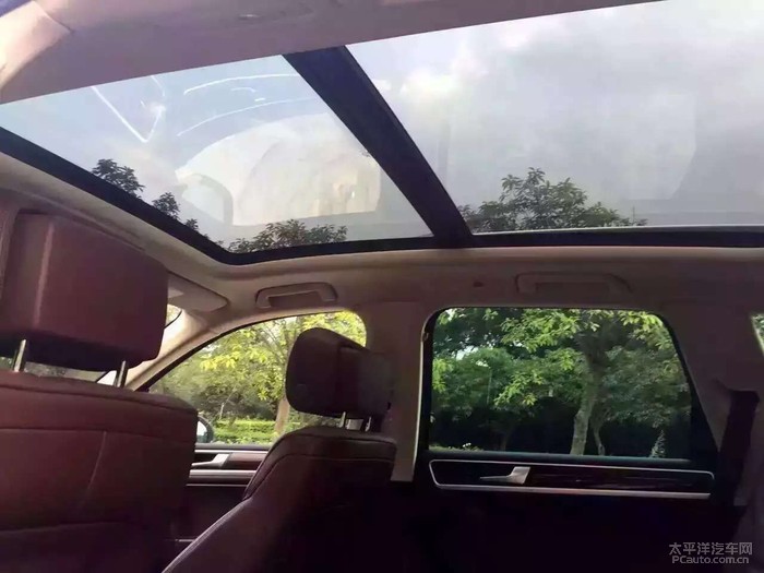 萨瓦纳-二十多可以买哪些豪车？可以买奔驰S550、奥迪Q7、宝马X6、路虎揽胜、卡宴…