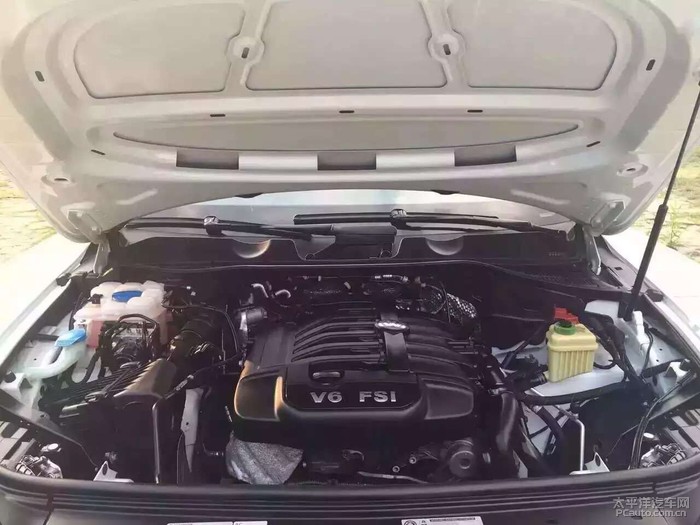 萨瓦纳-二十多可以买哪些豪车？可以买奔驰S550、奥迪Q7、宝马X6、路虎揽胜、卡宴…